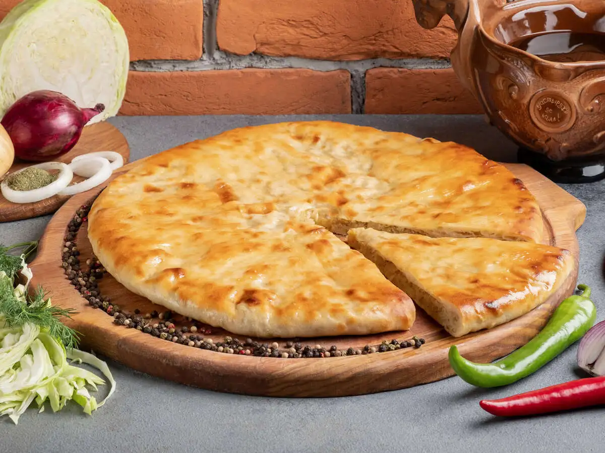Осетинский пирог с капустой «Кабускаджын»