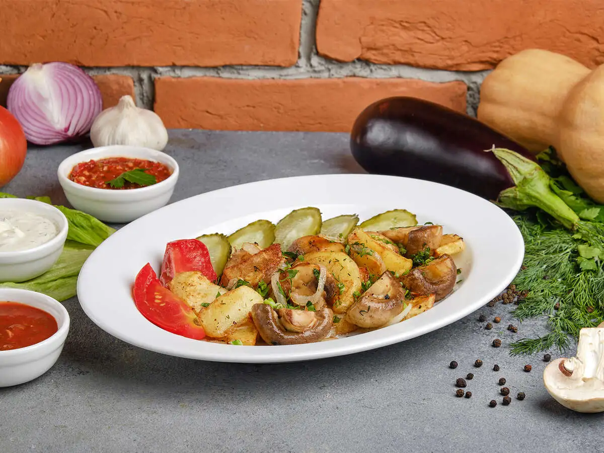 Картофель с шампиньонами