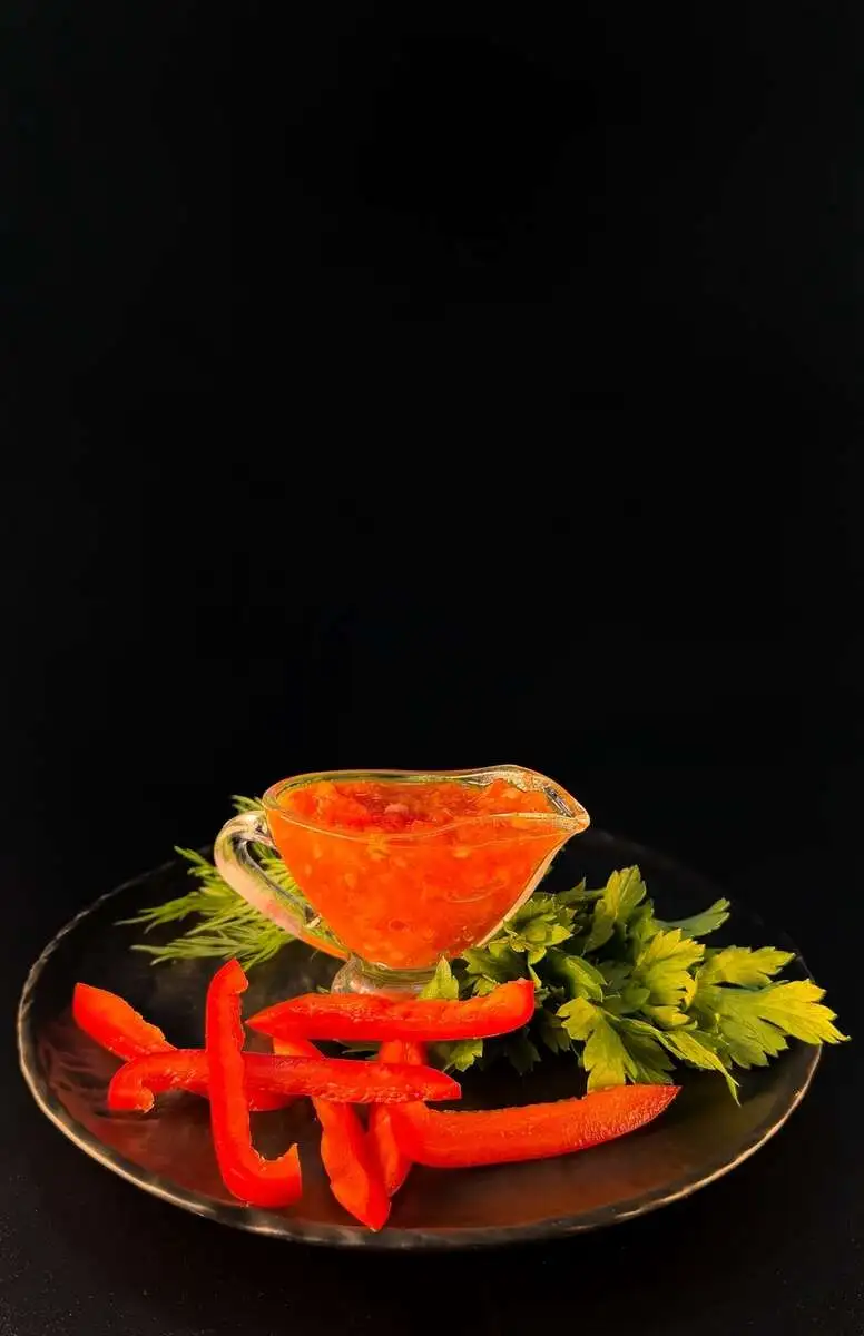 Аджика острая