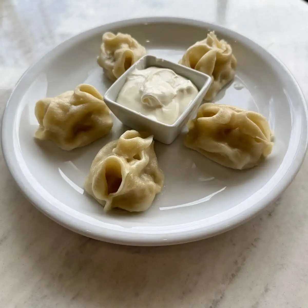  Манты с картофелем и свининой