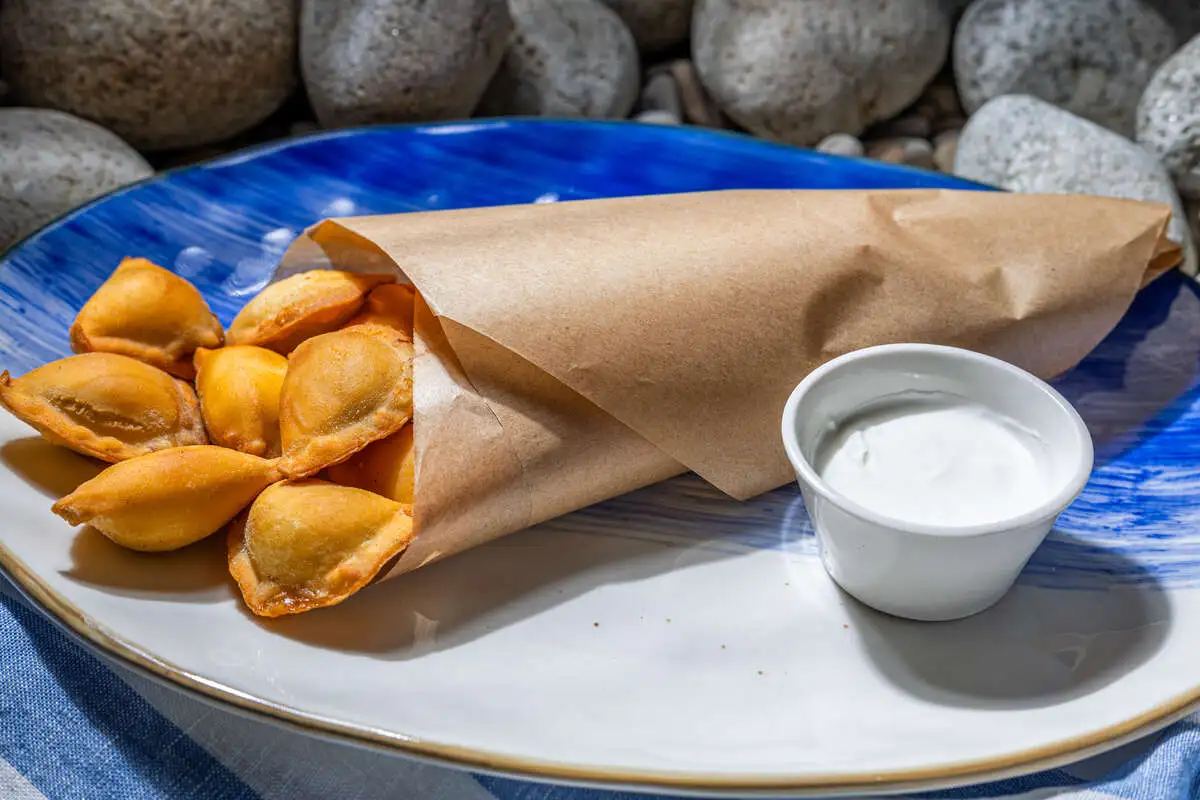 Жареные посикунчики с кальмаром