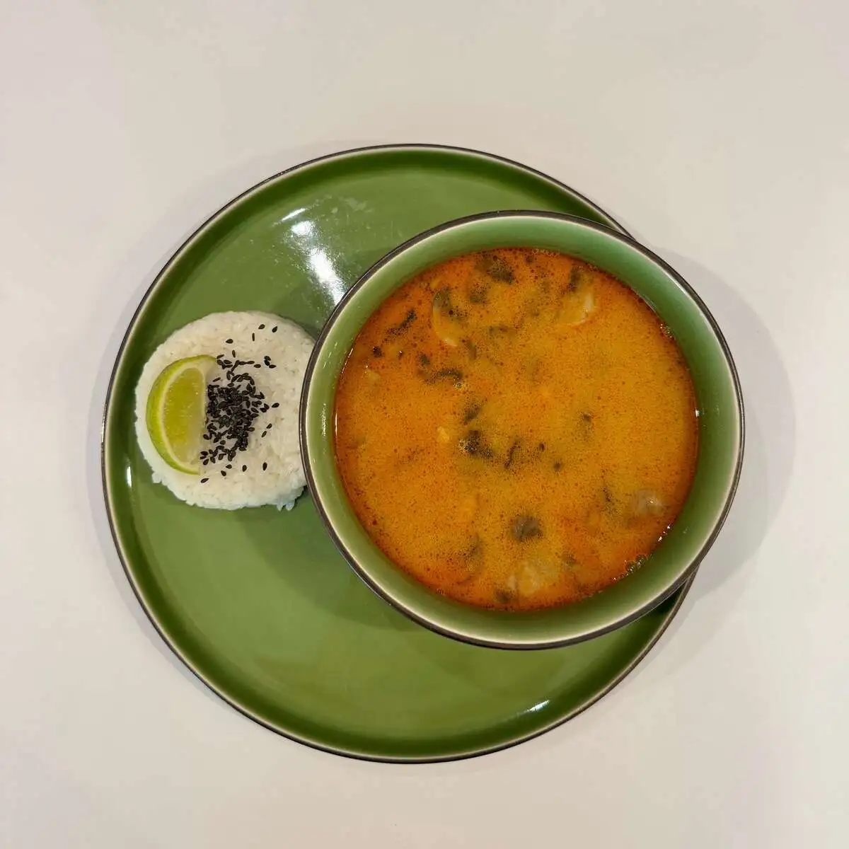 Том ям с курицей