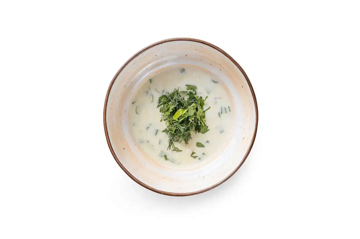 Окрошка с говядиной с мацони