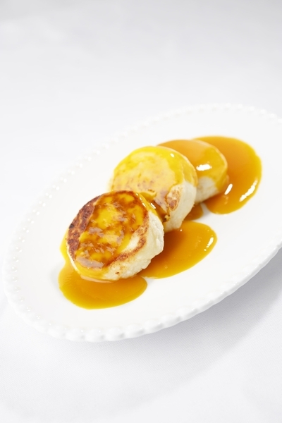 СЫРНИКИ С МАНГОВЫМ КОНФИТЮРОМ 