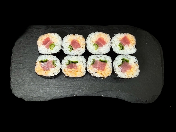 Маки с тунцом спайси