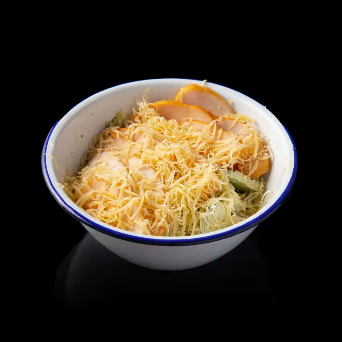 Салат с копчёной курицей /С