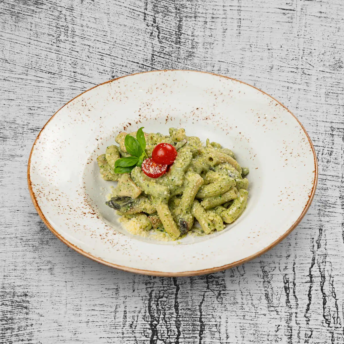 Ригатони с куриной грудкой