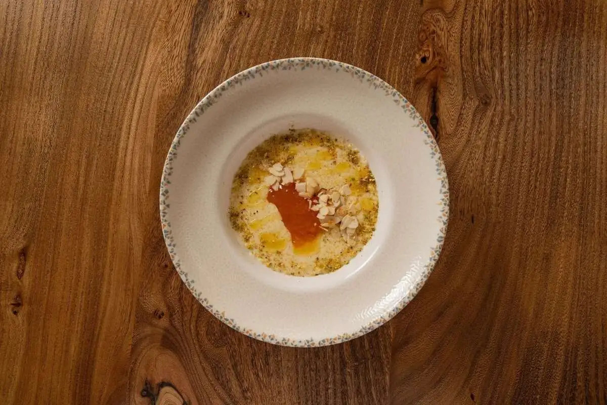 Кукурузная каша на миндальном молоке