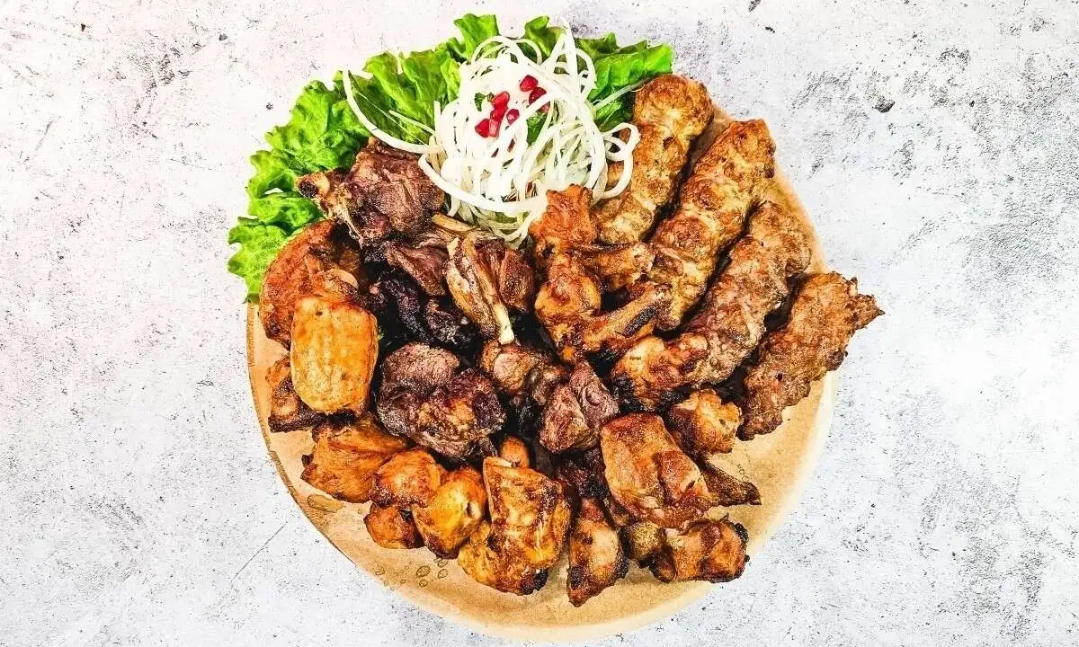 №1 ШАШЛЫК АССОРТИ В ЛАВАШЕ