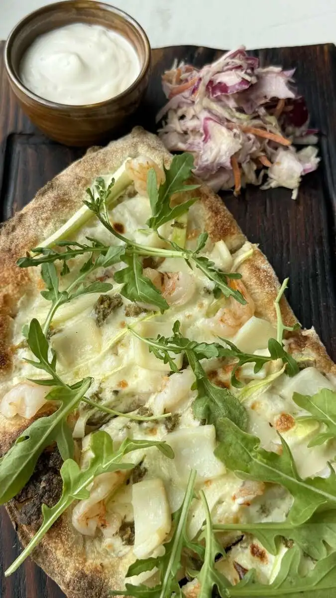 БЛ Пицца с морепродуктами и спагетти из цукини 180гр.