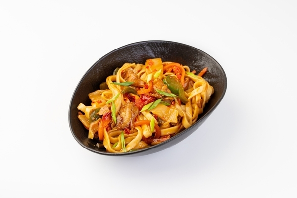 Лапша удон с кимчи и курицей