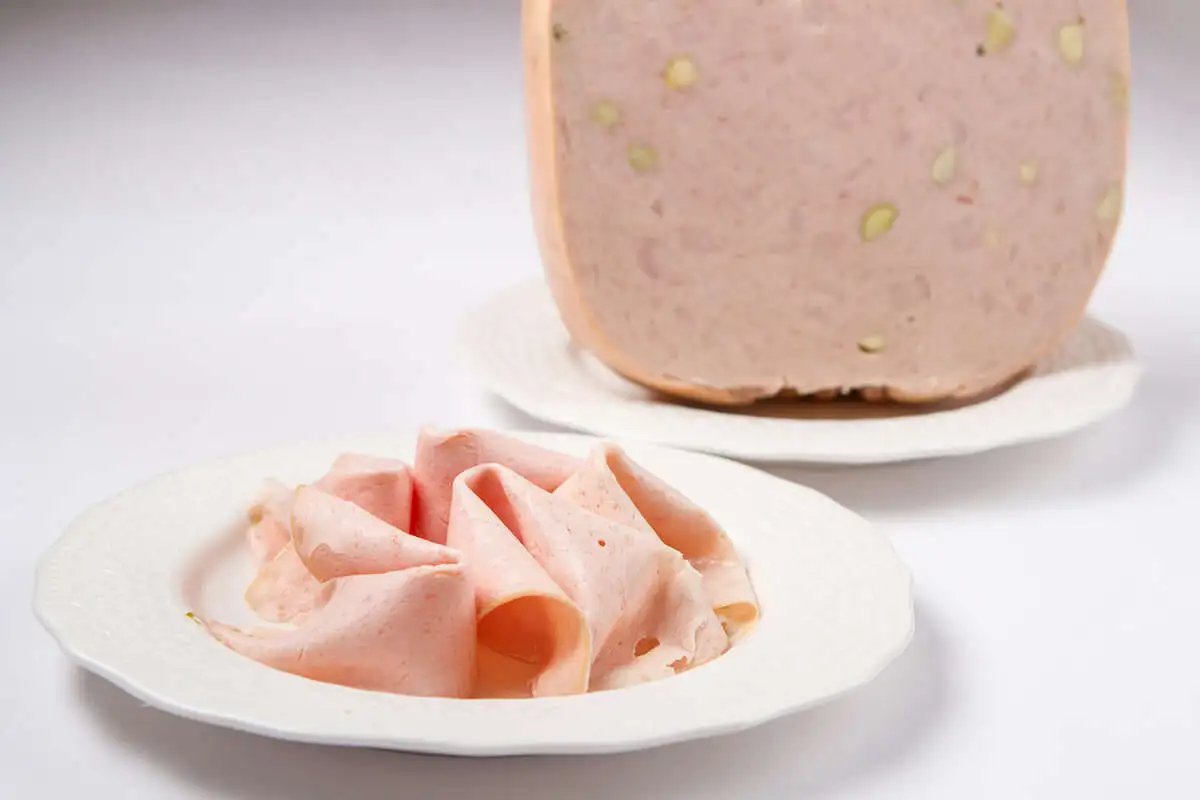 Мортаделла из мяса курицы