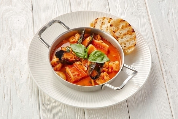 Морепродукты по-неаполитански