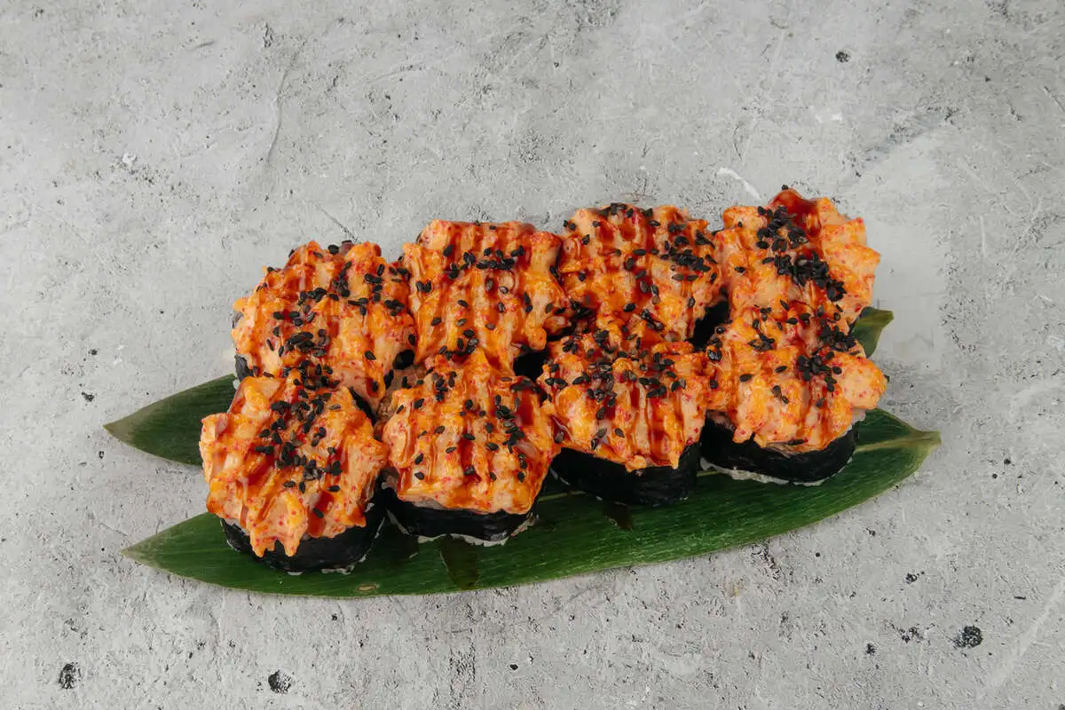 Запечённый ролл с курицей и ананасом карри