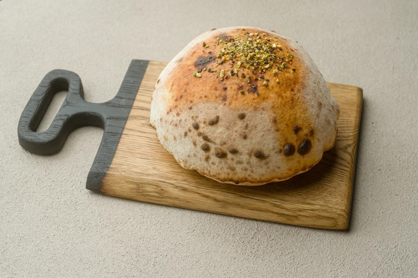 Пита из печи с дымом и копченым маслом