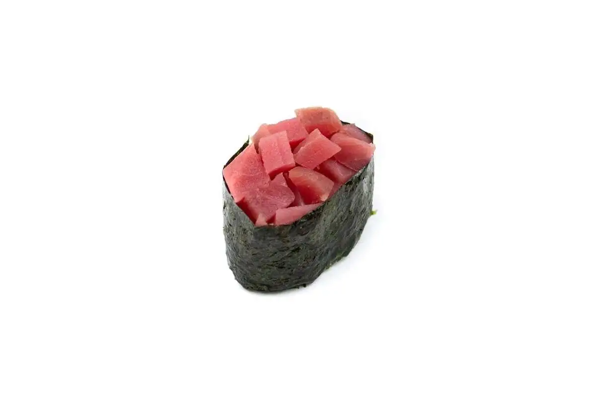 Гункан с тунцом