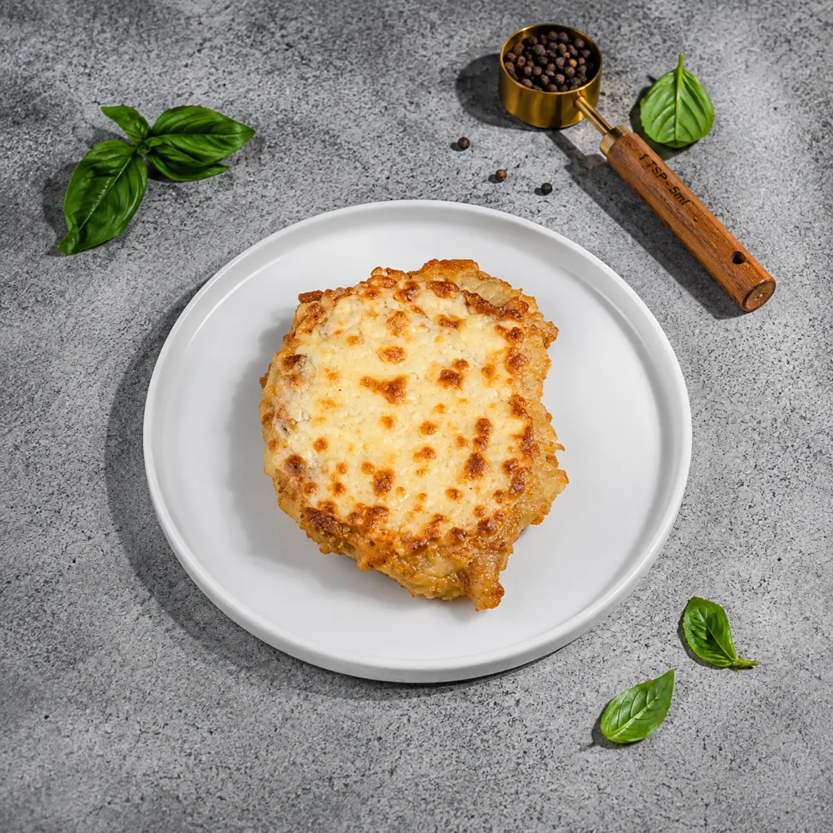 Отбивная с сыром