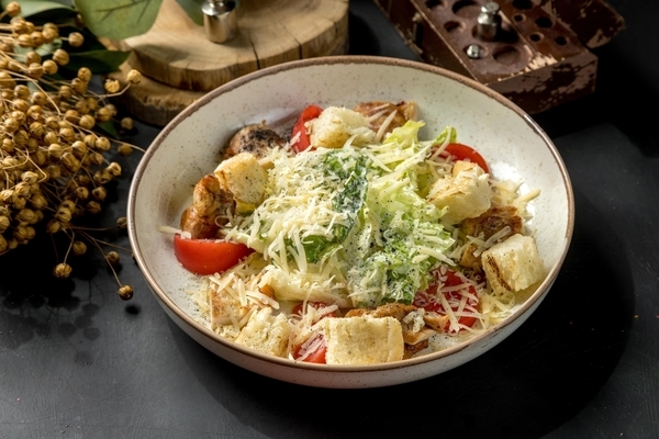 Салат — Цезарь с курицей