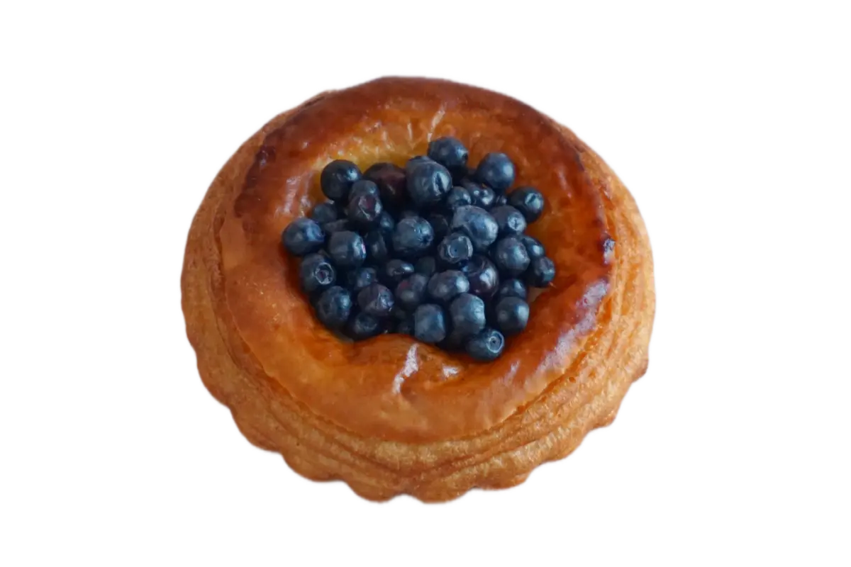 Слойка с черникой