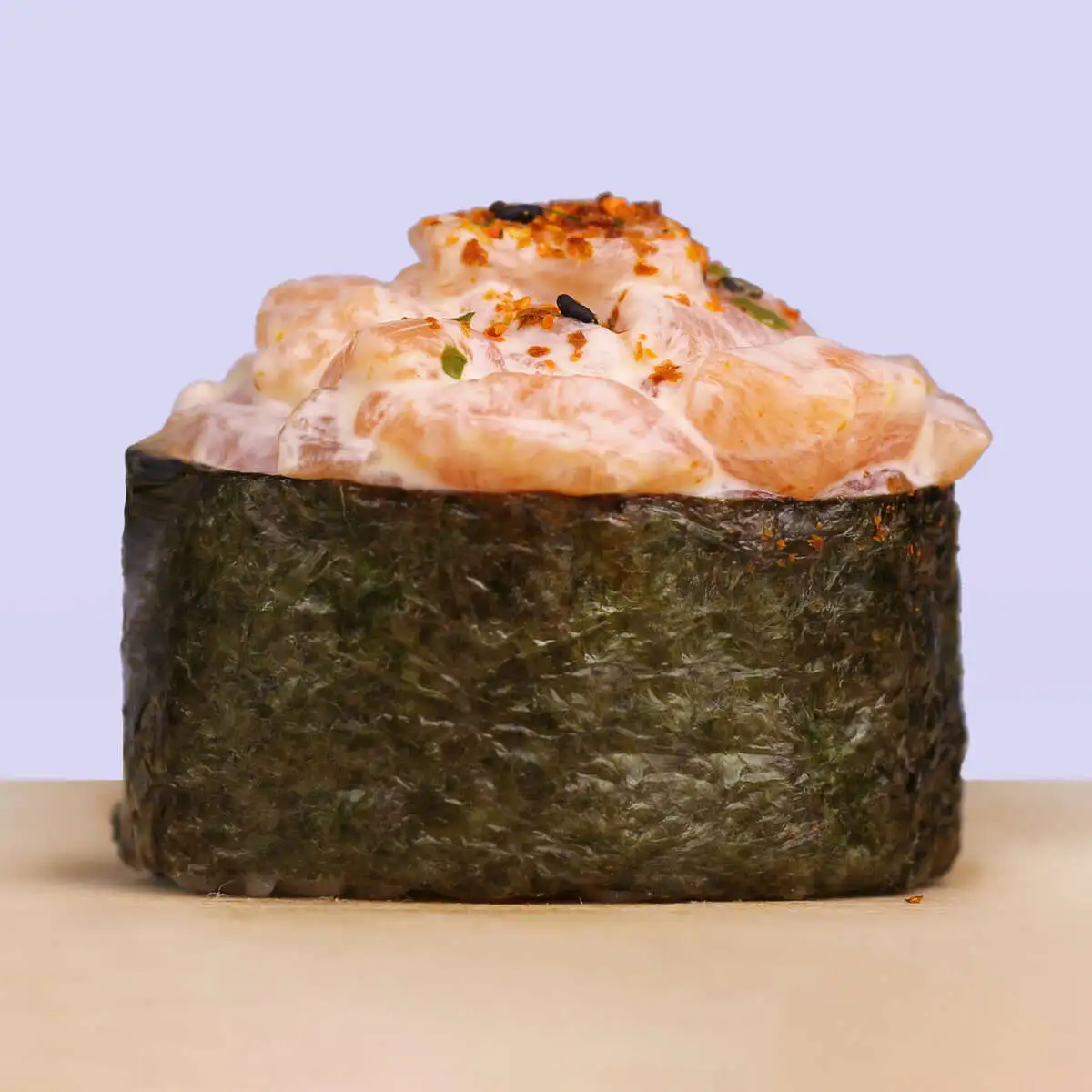 Gunkan spicy salmon
