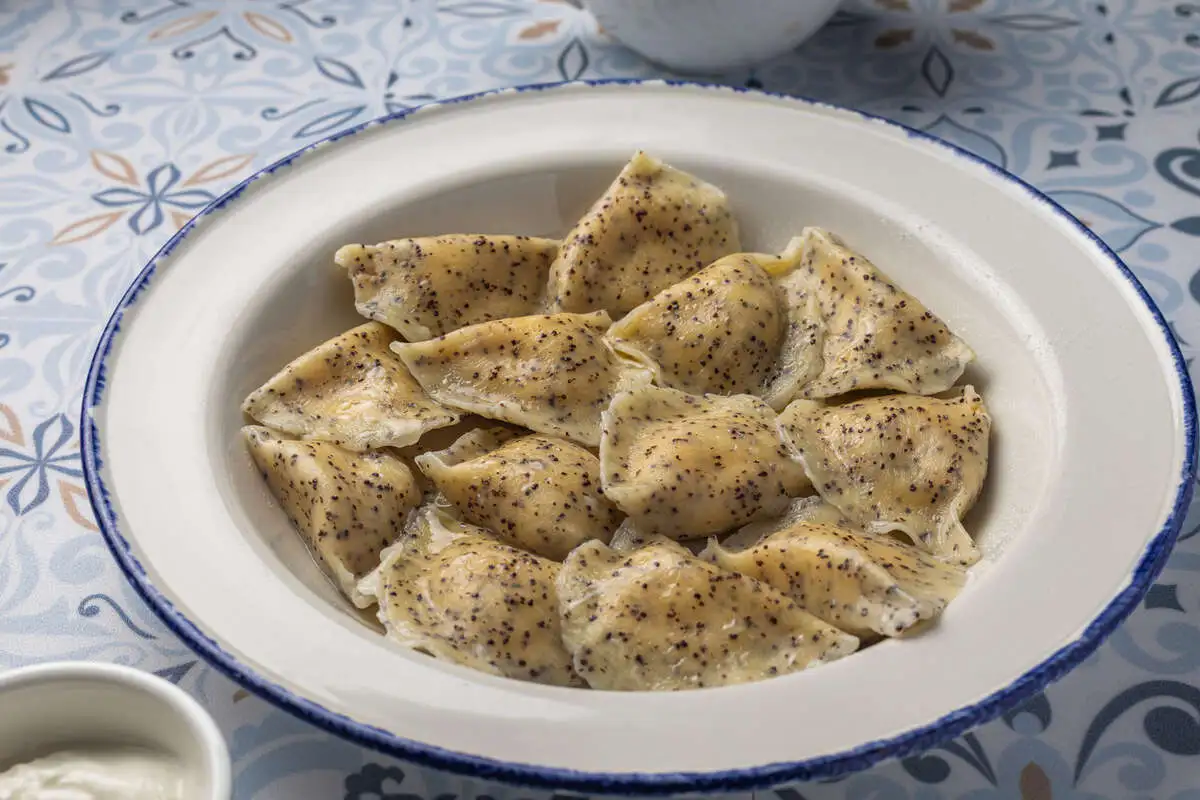 Вареники маковые с творогом и курагой ОМ