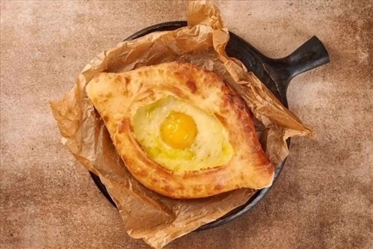 Хачапури по-аджарски 330гр.