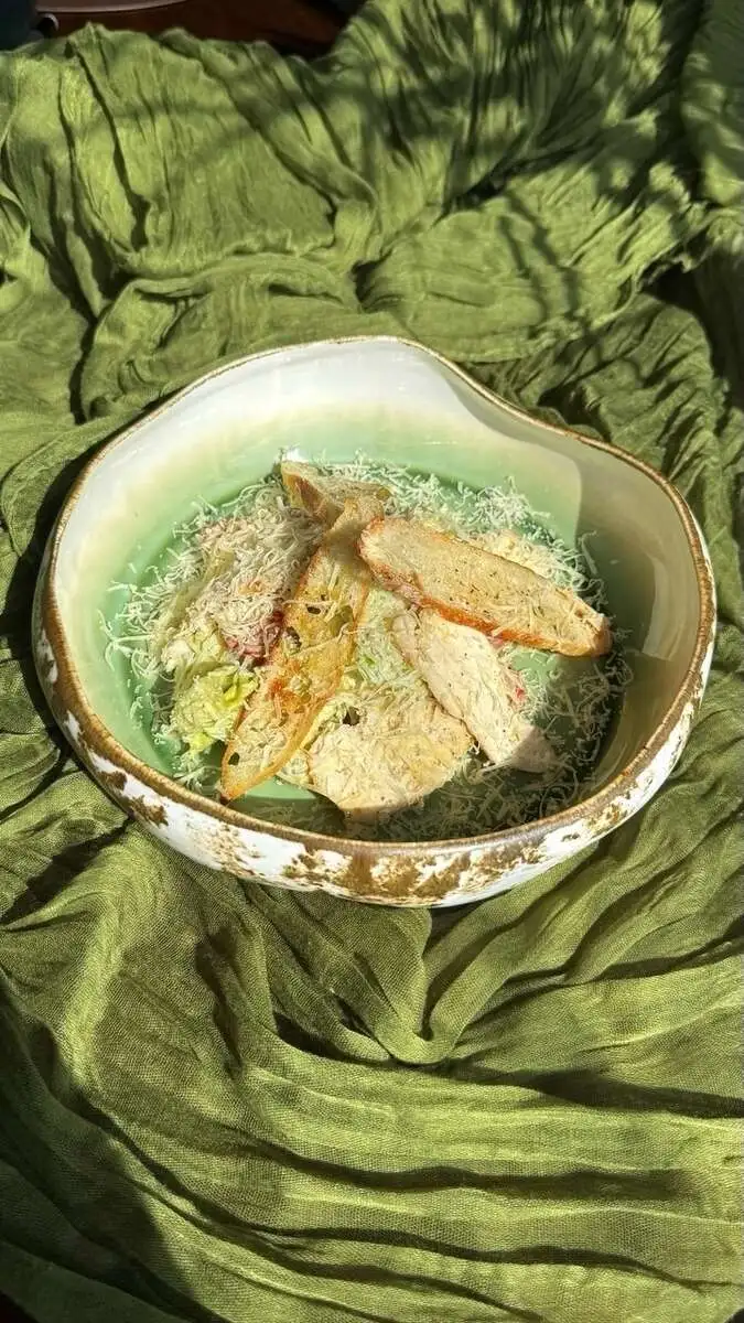 Цезарь с курицей /Caesar With Chicken