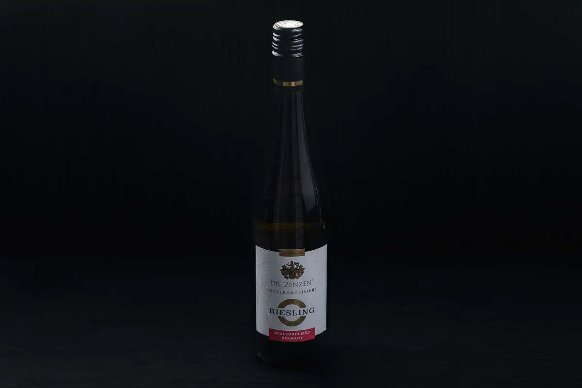 Вино Dr. Zenzen Deutscher Riesling б/а