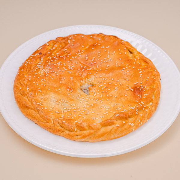 Пирог с курицей, грибами и сыром