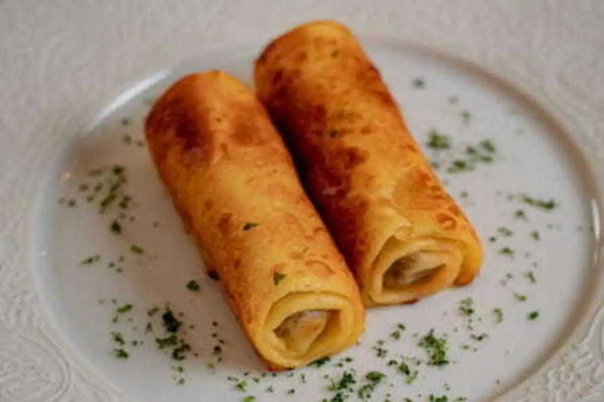 Блинчики с уткой и гречневой кашей
