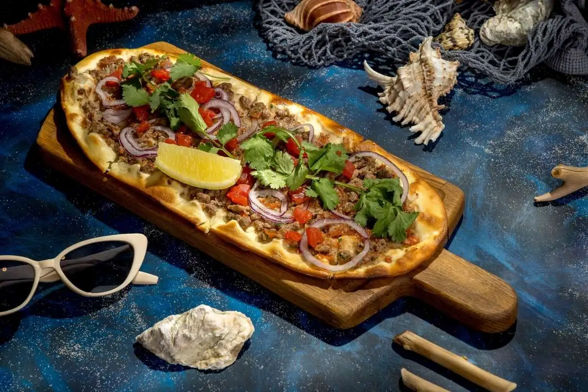 Лахмаджун с мясом