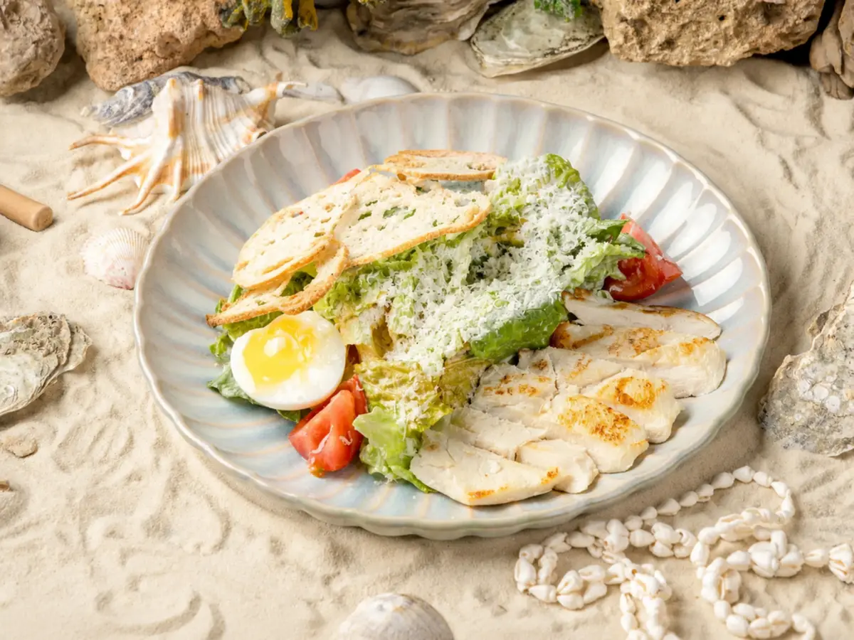 Цезарь с курицей