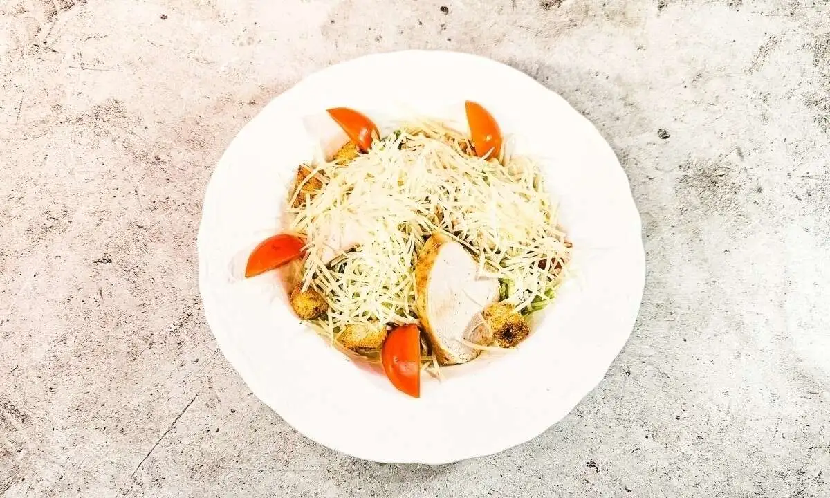 Цезарь с курицей