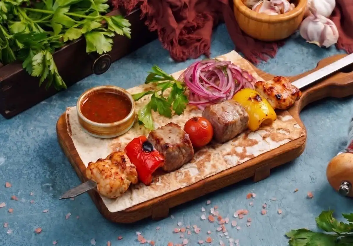 Шашлык из курицы с овощами