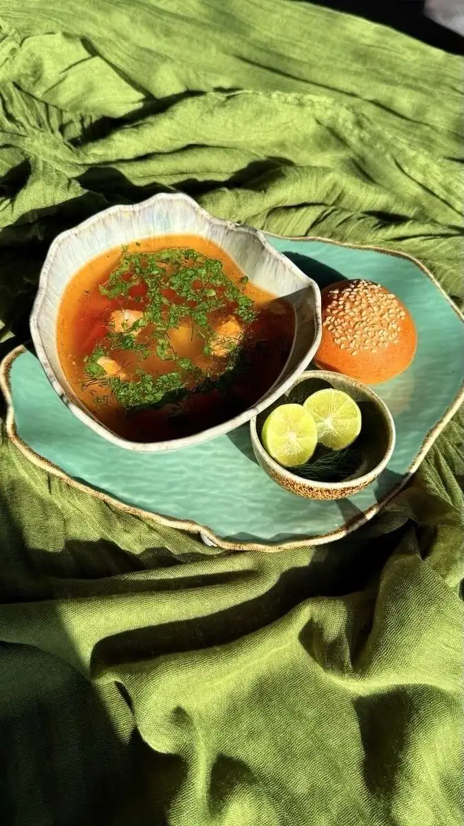 Уха с лососем/Fish soup with salmon