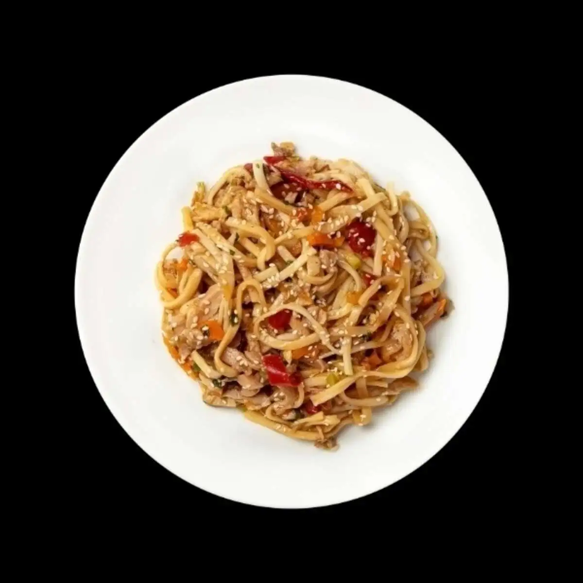 Удон с курицей и овощами