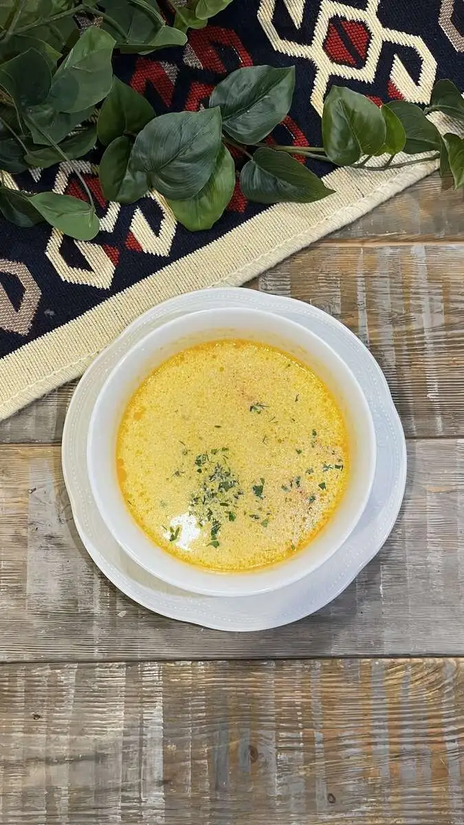 Сливочная уха с треской и вешенками