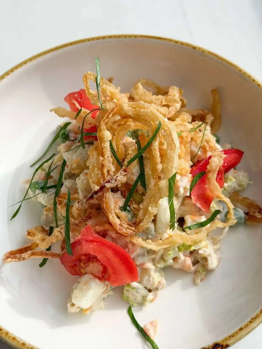 БО Столичный с копченой курицей и зеленым горошком 170 гр