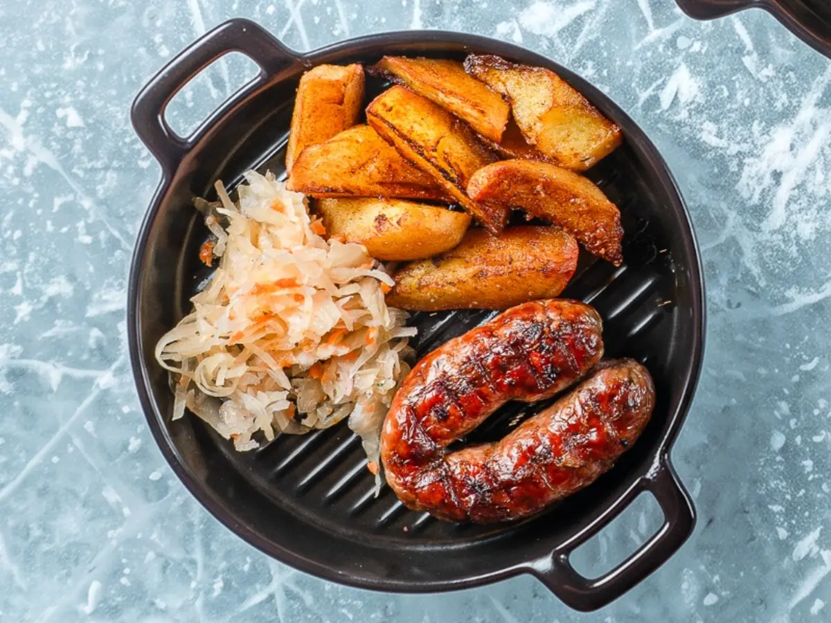 Купаты с пряным картофелем