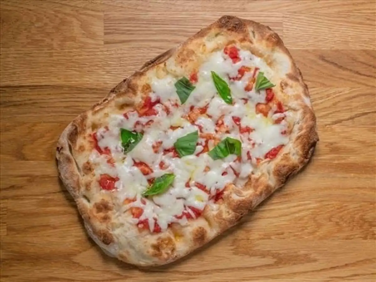 Римская пицца Маргарита