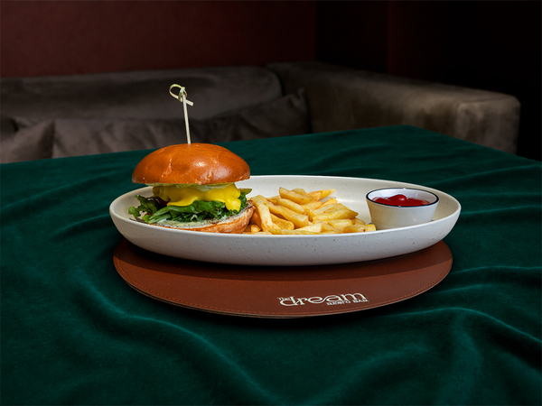 Cheeseburger Չիզբուրգեր 