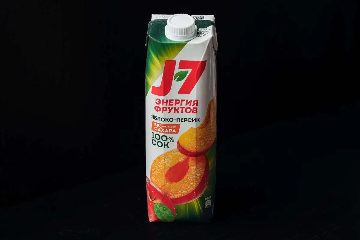 Сок J7 яблоко-персик