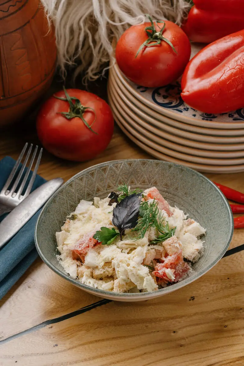 Салат цезарь с курицей