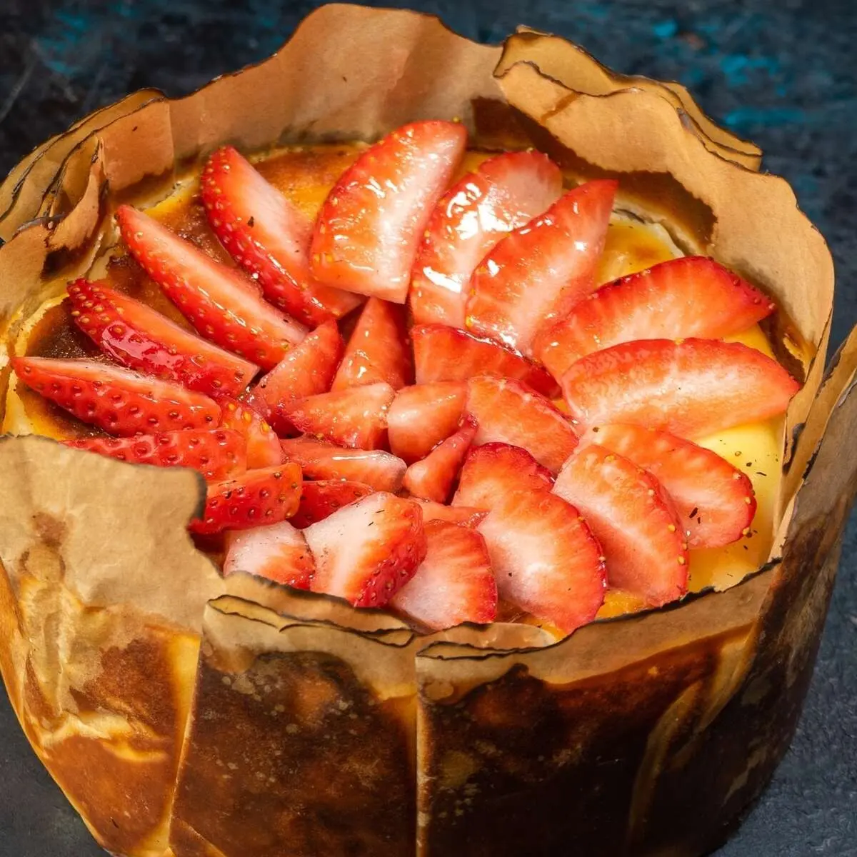 Чизкейк с клубникой