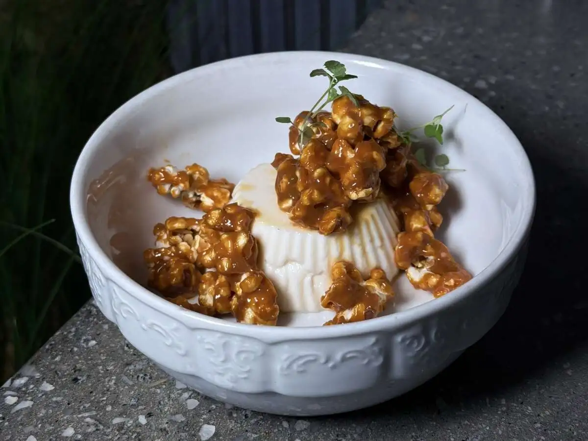 БЛ Кокосовая панакота с карамелизированым попкорном 100гр.