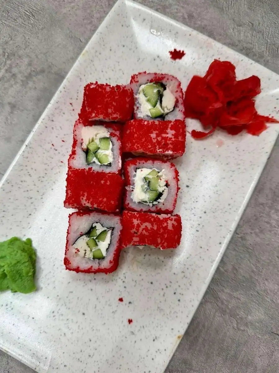 Ролл Калифорния с курицей
