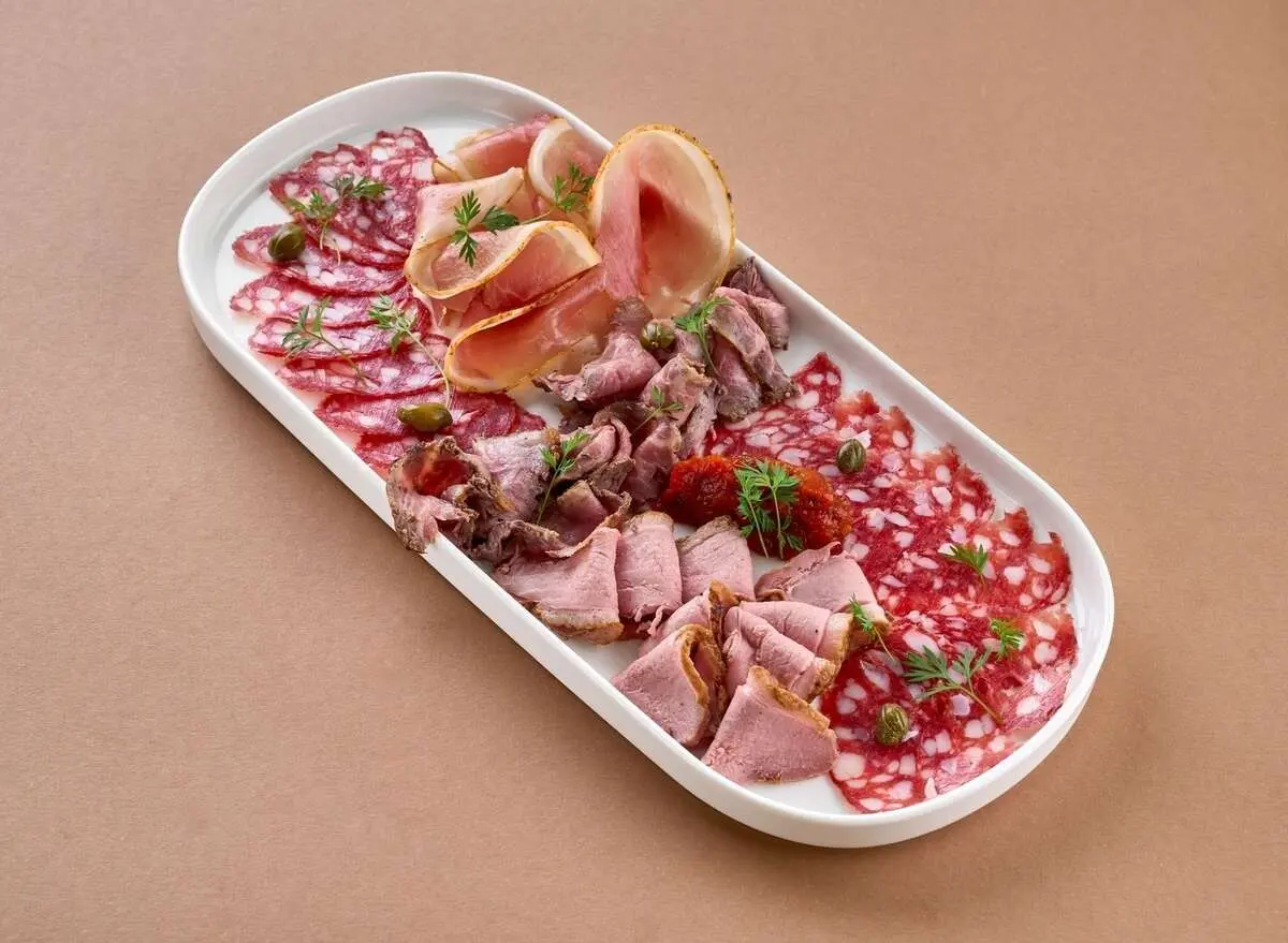 Мясная тарелка
