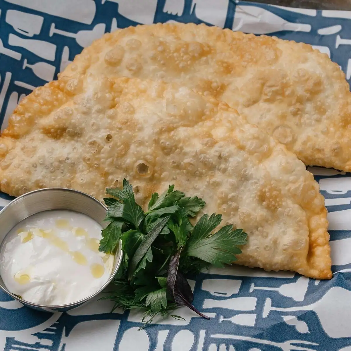 Чебурек с картофелем и грибами