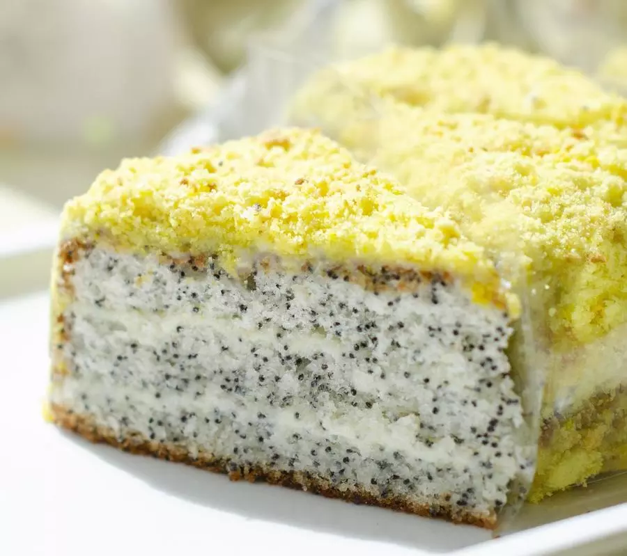Торт «Маковый с лимонным курдом», порция