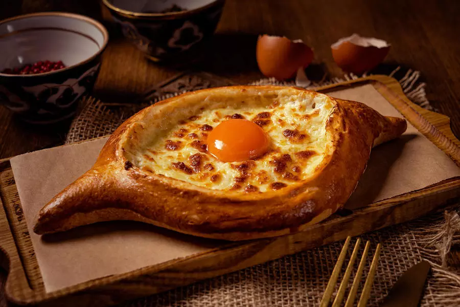 Хачапури по-аджарски (330 гр)
